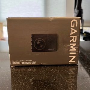Garmin Dash Cam 65w